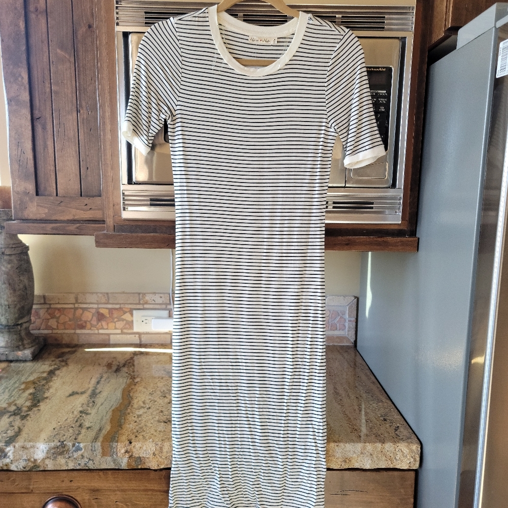T-shirt dress heart and hips size m